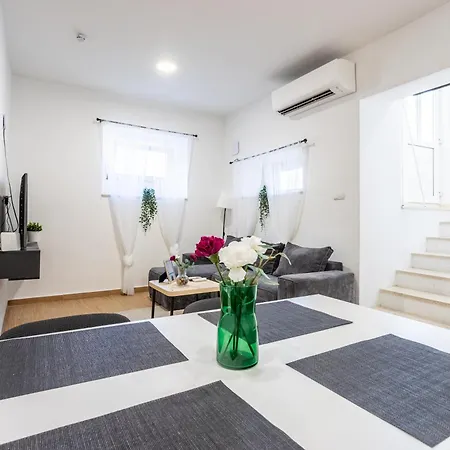 Zeus Downtown Apartamento Split